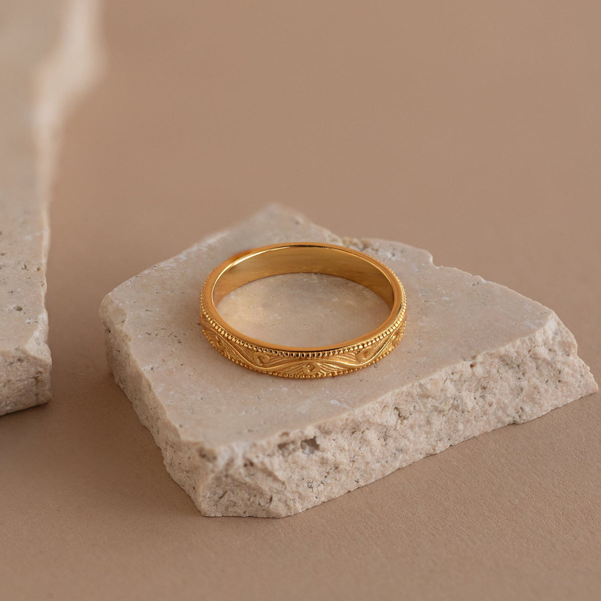 Metiroch Filigree Ring